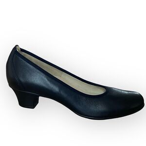 SAS Milano Black Leather Kitten Heel Pump